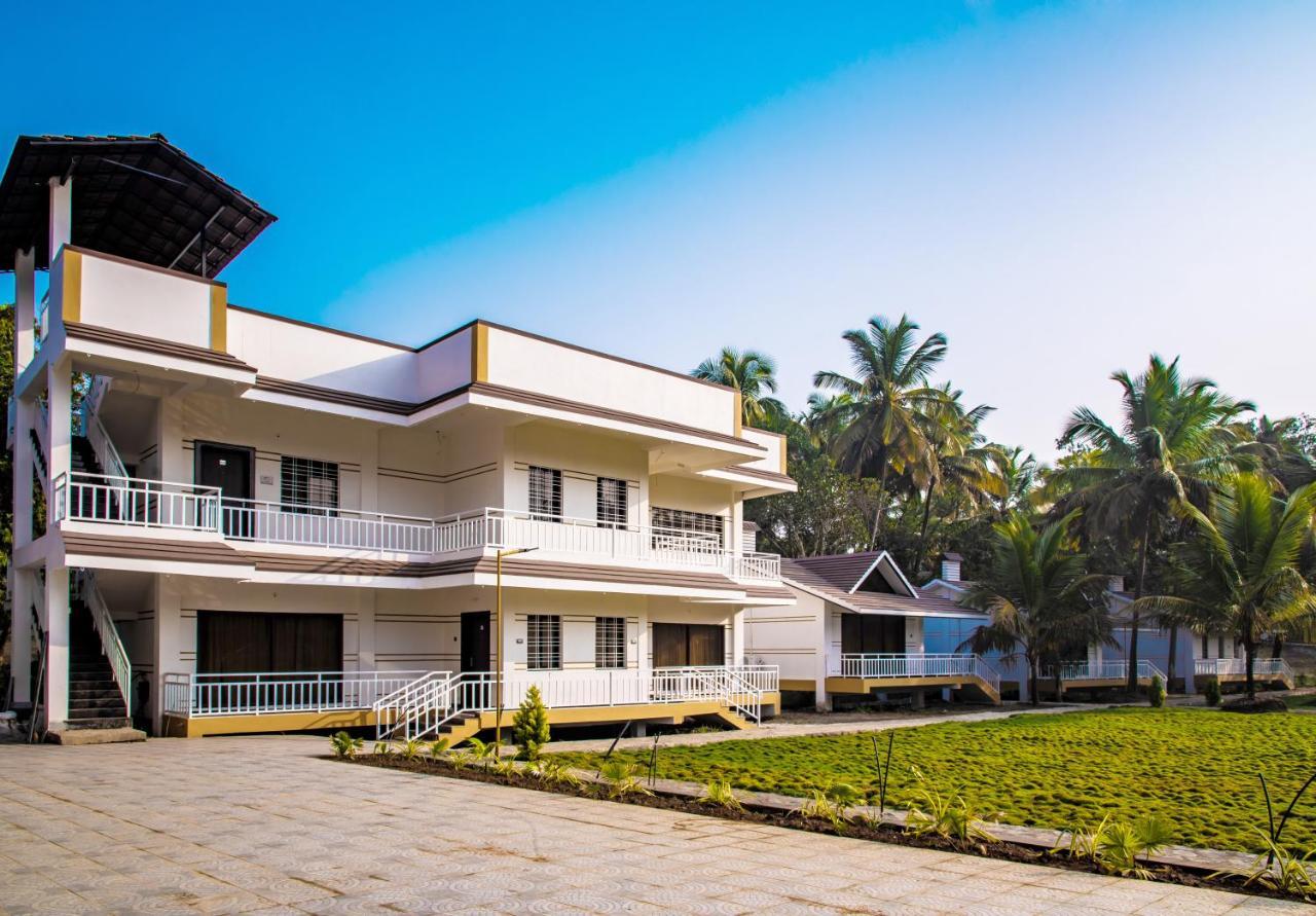 Hotel Mastiff Select Terrain Dandeli Exterior foto