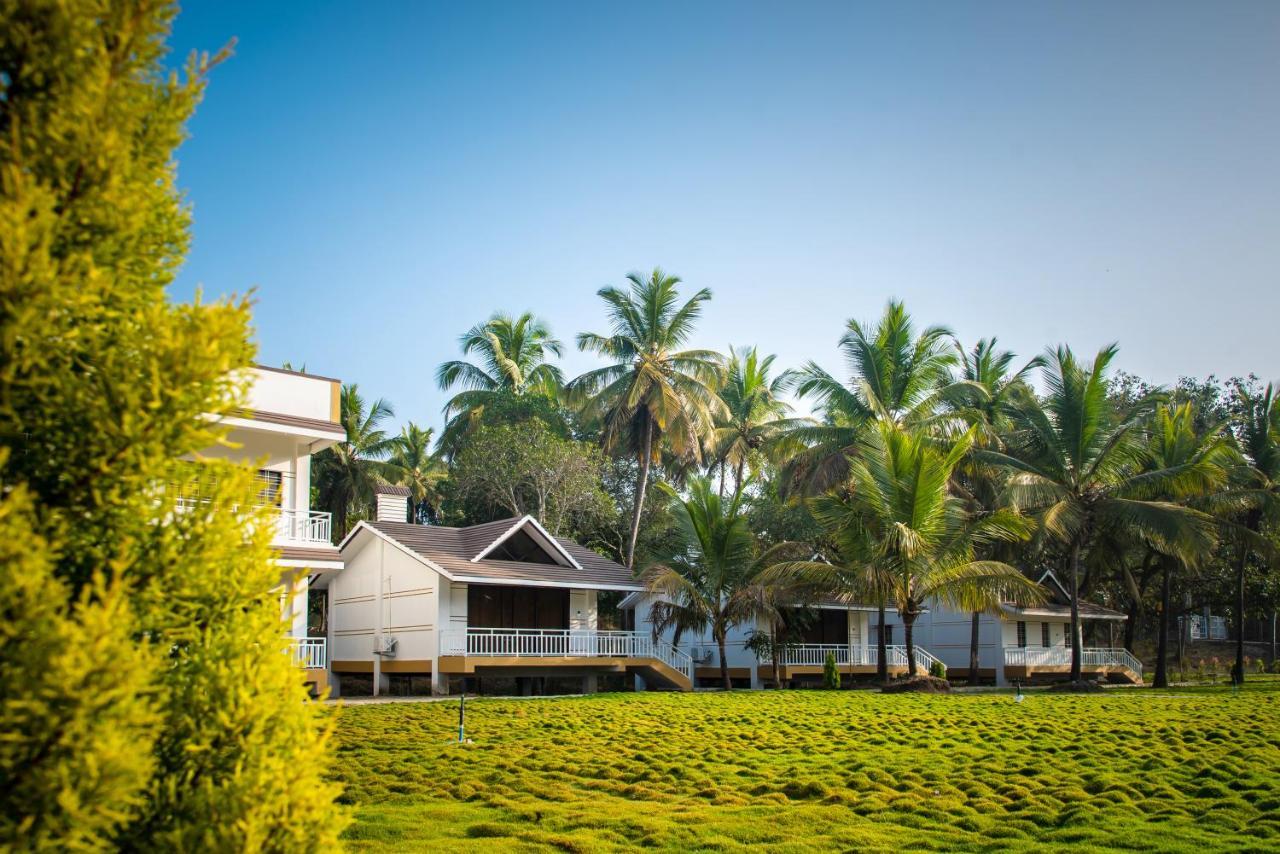 Hotel Mastiff Select Terrain Dandeli Exterior foto
