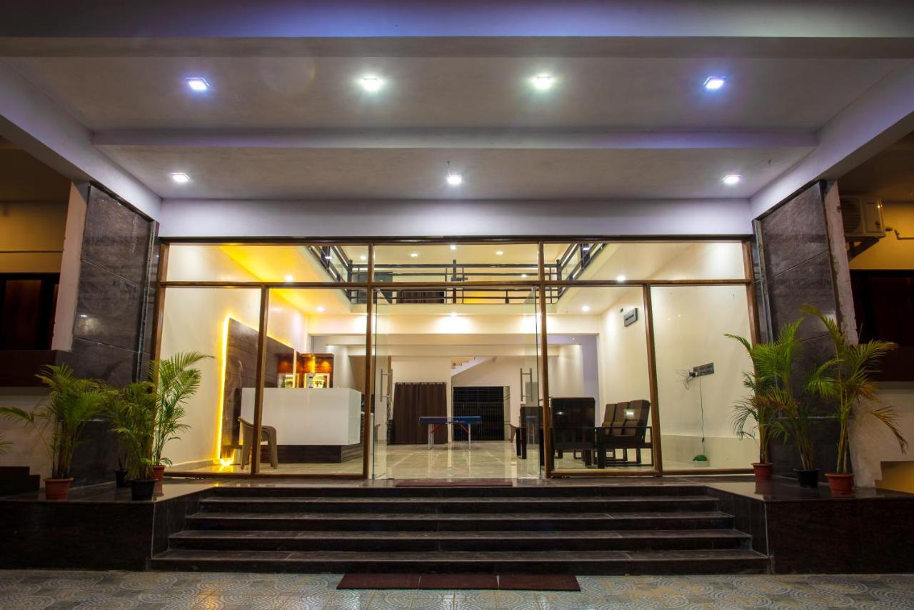 Hotel Mastiff Select Terrain Dandeli Exterior foto