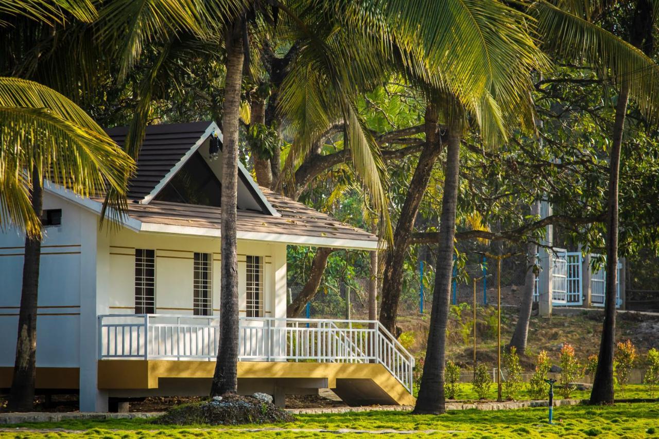 Hotel Mastiff Select Terrain Dandeli Exterior foto