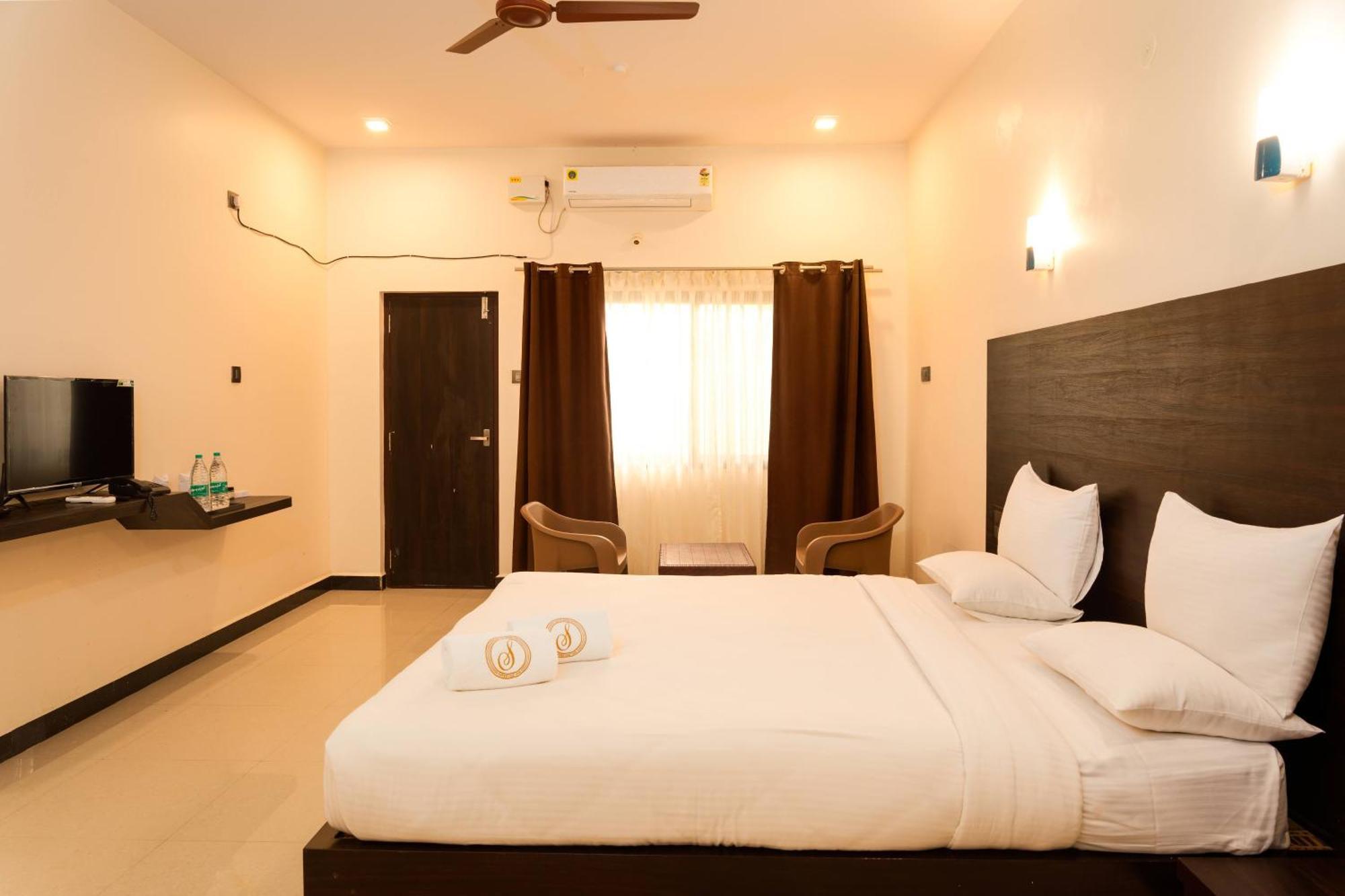 Hotel Mastiff Select Terrain Dandeli Exterior foto