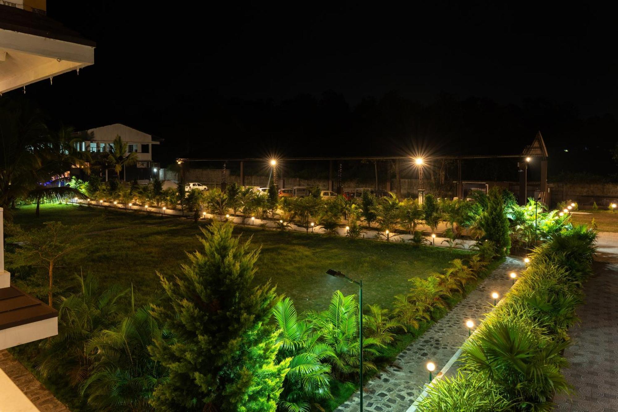 Hotel Mastiff Select Terrain Dandeli Exterior foto