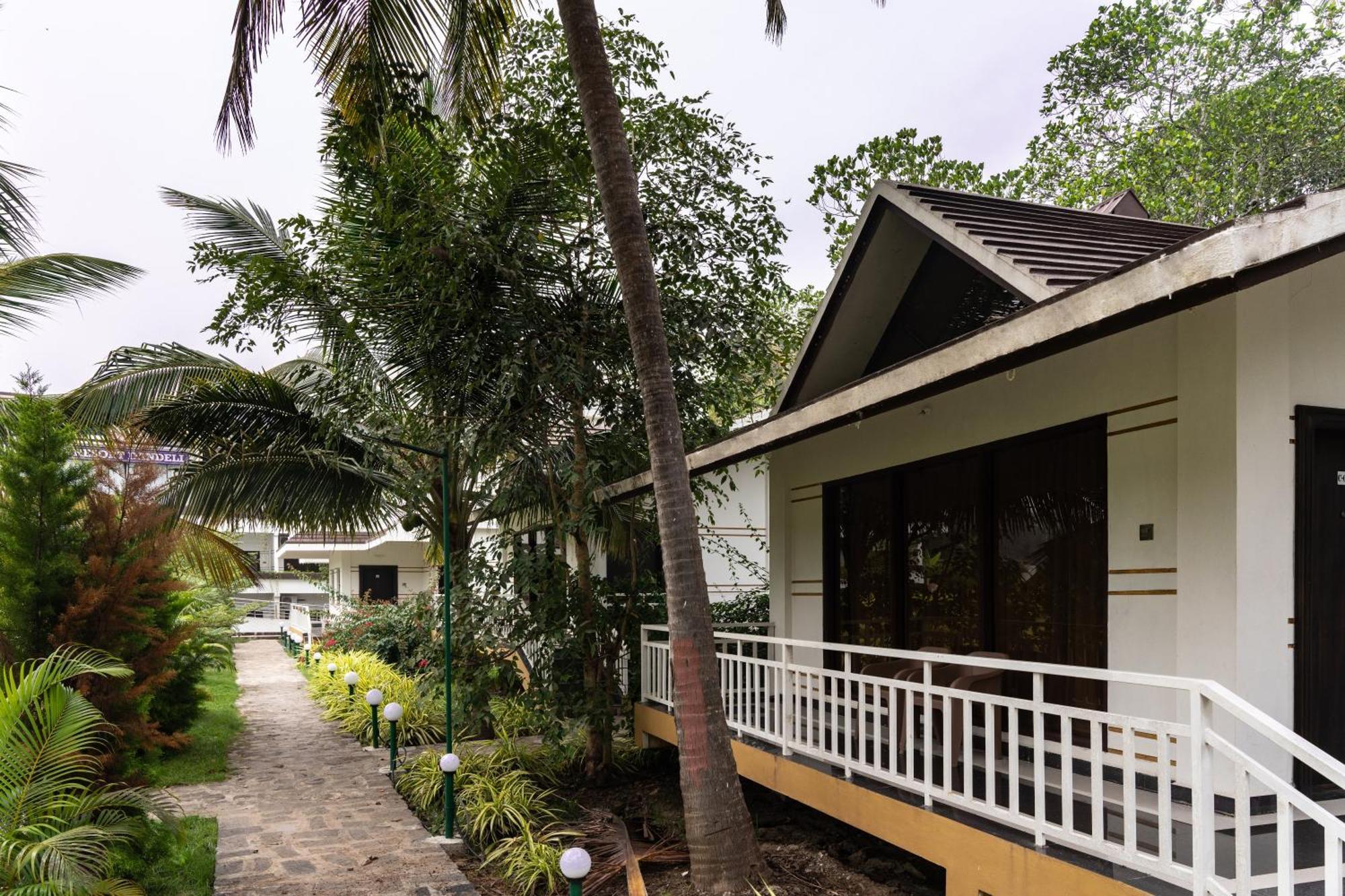 Hotel Mastiff Select Terrain Dandeli Exterior foto