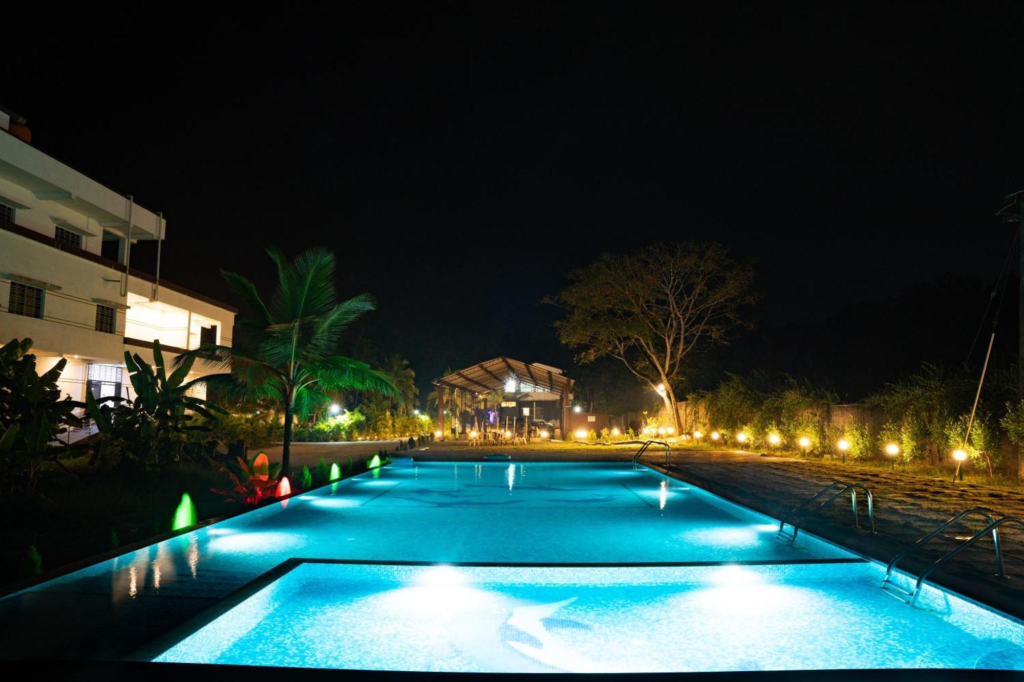 Hotel Mastiff Select Terrain Dandeli Exterior foto